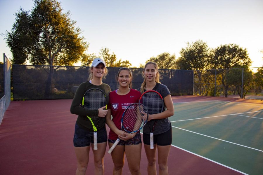 The Women's Tennis team is looking forward to a successful 2022 season.