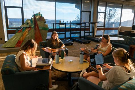 Students study maskless in the library on Mar. 1, the first day of the lifted mask mandate at Westmont.